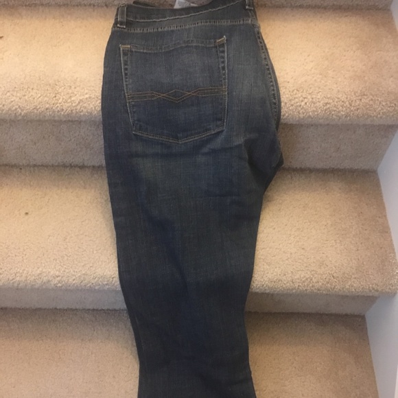 Denizen from Levi - Picture 2 of 5